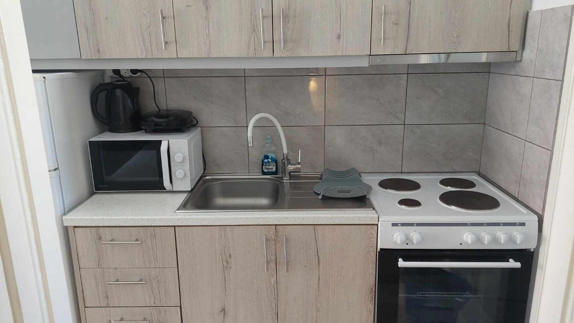 Anezinas Place Apartment Perissa  Bagian luar foto